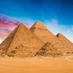 Explorando as Maravilhas Milenares: As Pirâmides de Gizé