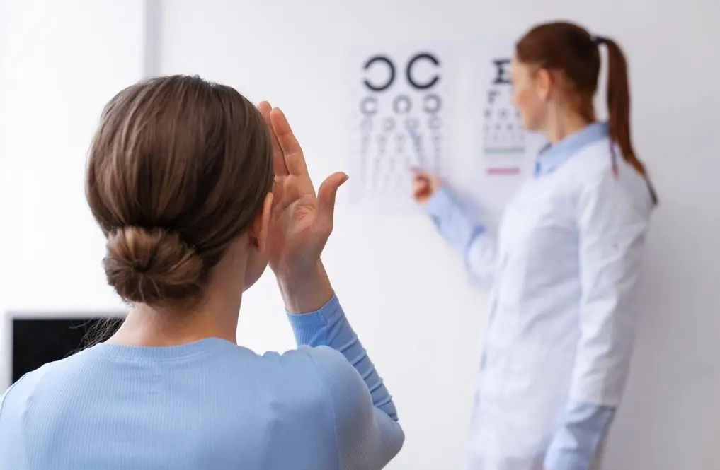 Tenha visão nítida com Eye Testing